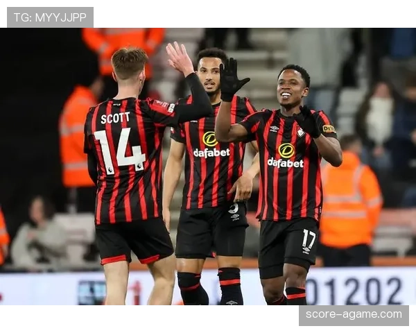 利物浦进攻转化高效，但防线暴露愈发明显